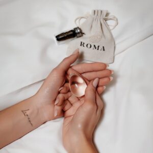 Yoni muna ja siidist niit